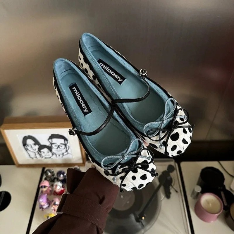 Embroidery Flat Shoes - 2026French Flat Bottomed Rotundity Toe Ballet