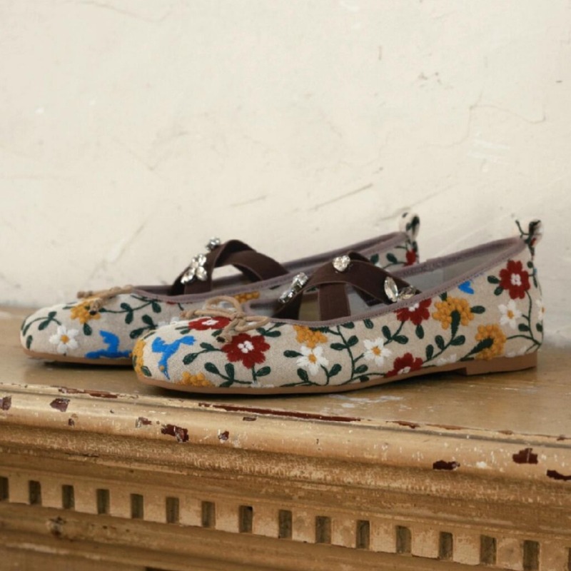 Embroidery Flower Ballet Flats - Embroidery Yes reseña y precio