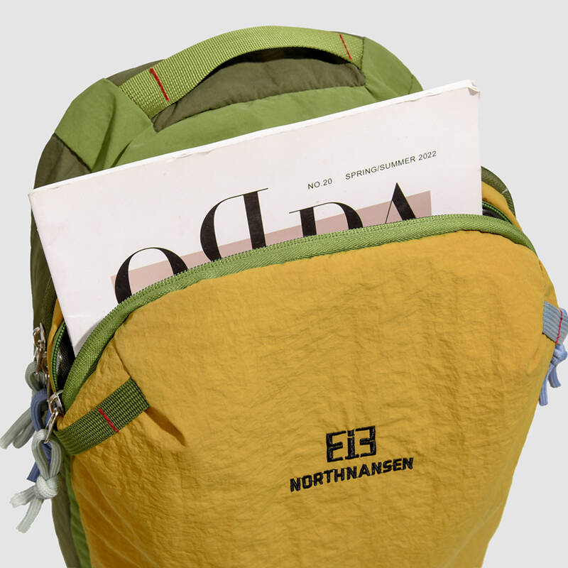 New Color Block Backpack Water - Embroidery Canvas reseña y precio