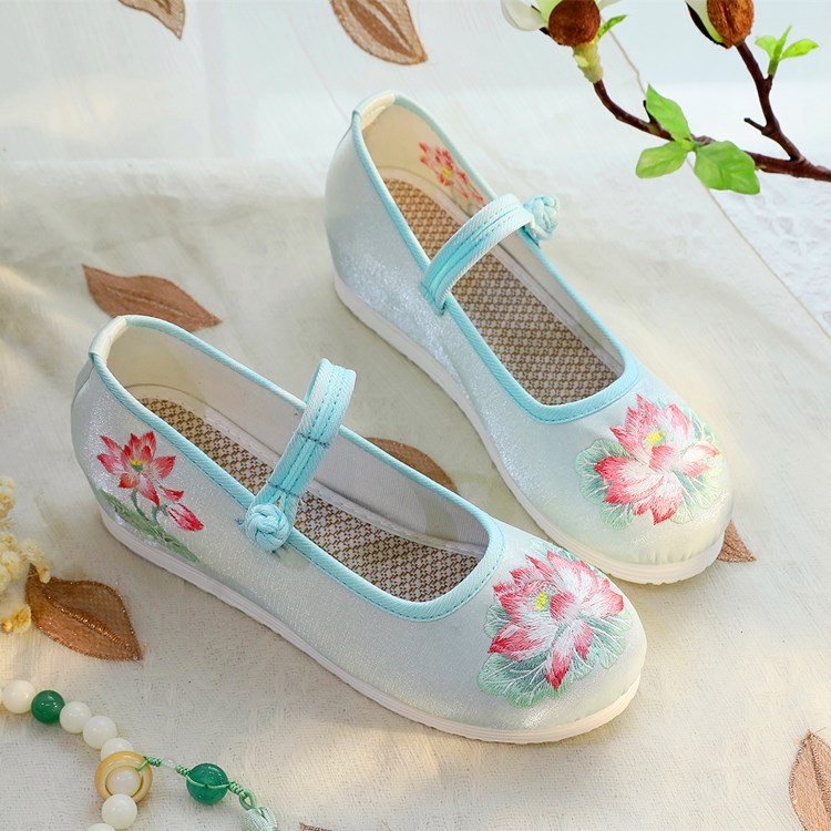 2026 Women's White & Green Lot - Embroidery Yes reseña y precio