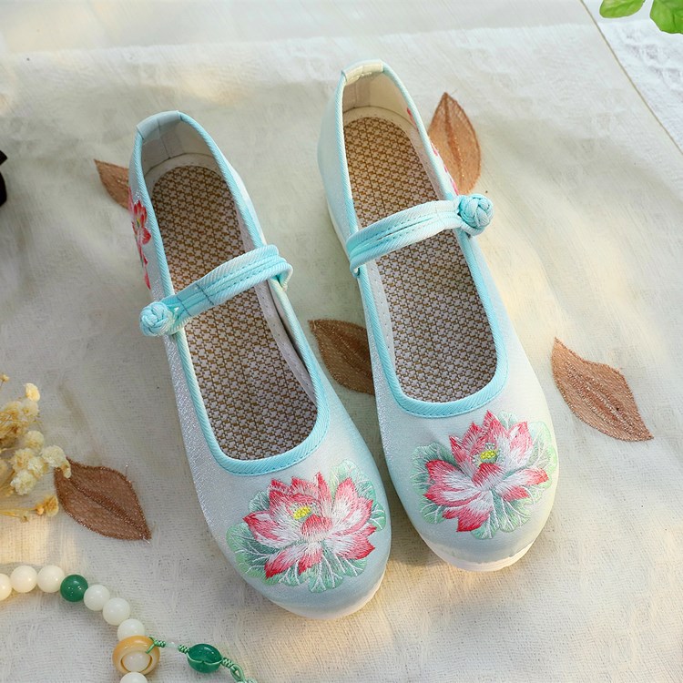 2026 Women's White & Green Lot - Embroidery Yes reseña y precio
