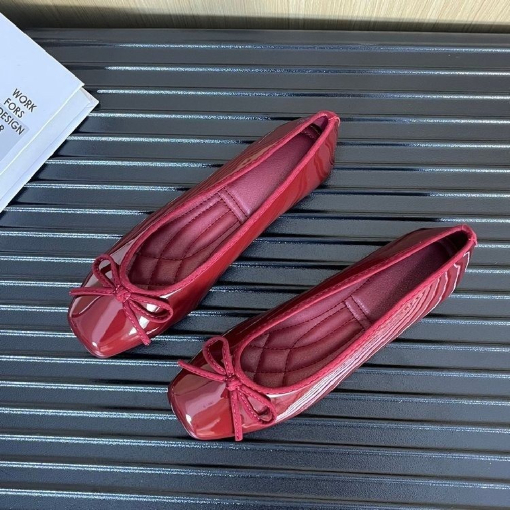 Women Nude Pink Patent Leather - Embroidery Flat Shoes reseña y precio