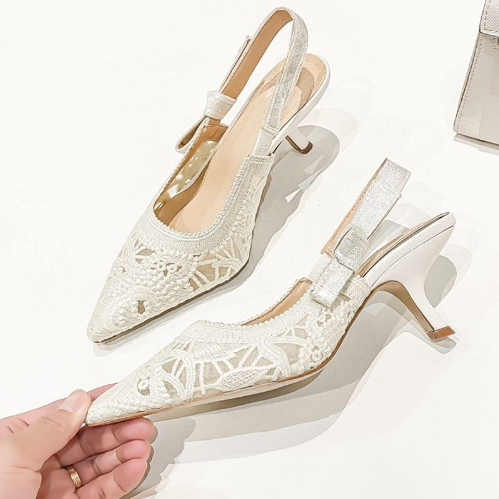 Genuine Leather High Heel Sand - Embroidery Yes reseña y precio