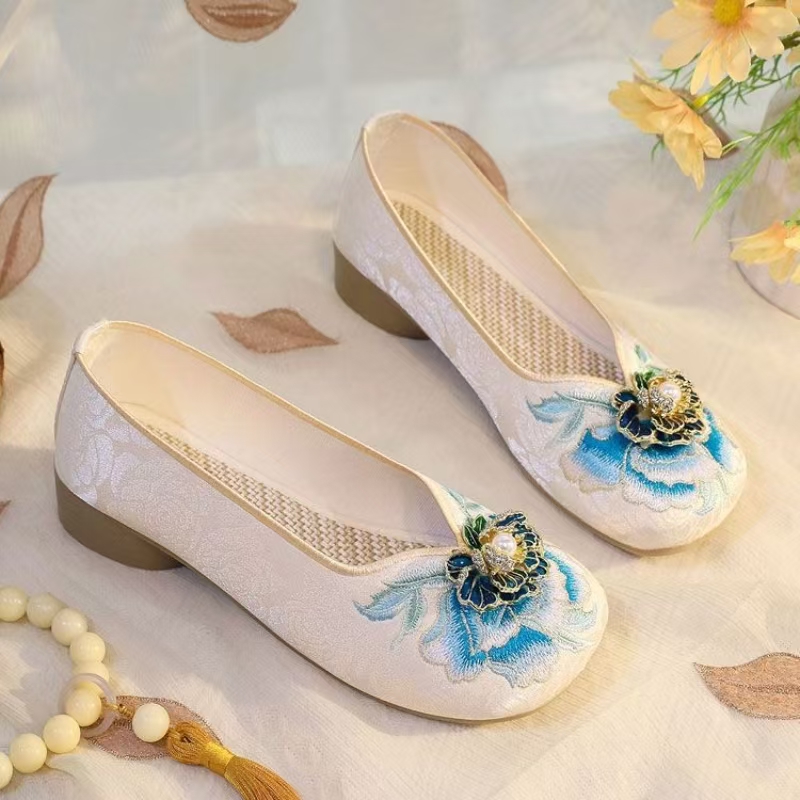 Woman Low Heel Embroidered Clo - Embroidery Canvas reseña y precio